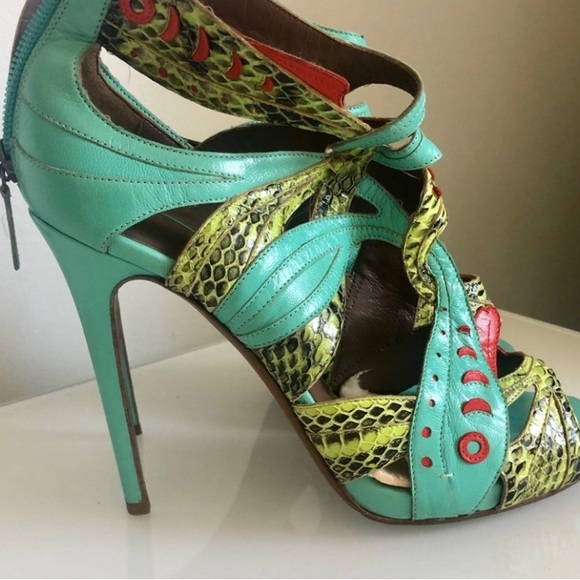 Tabitha Simmons Turquoise & Yellow Python Print Heels - Size 39.5 - Picture 3 of 8
